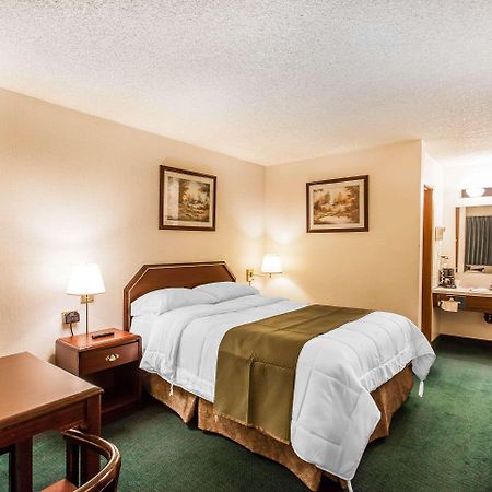 Econolodge Everett Exteriör bild