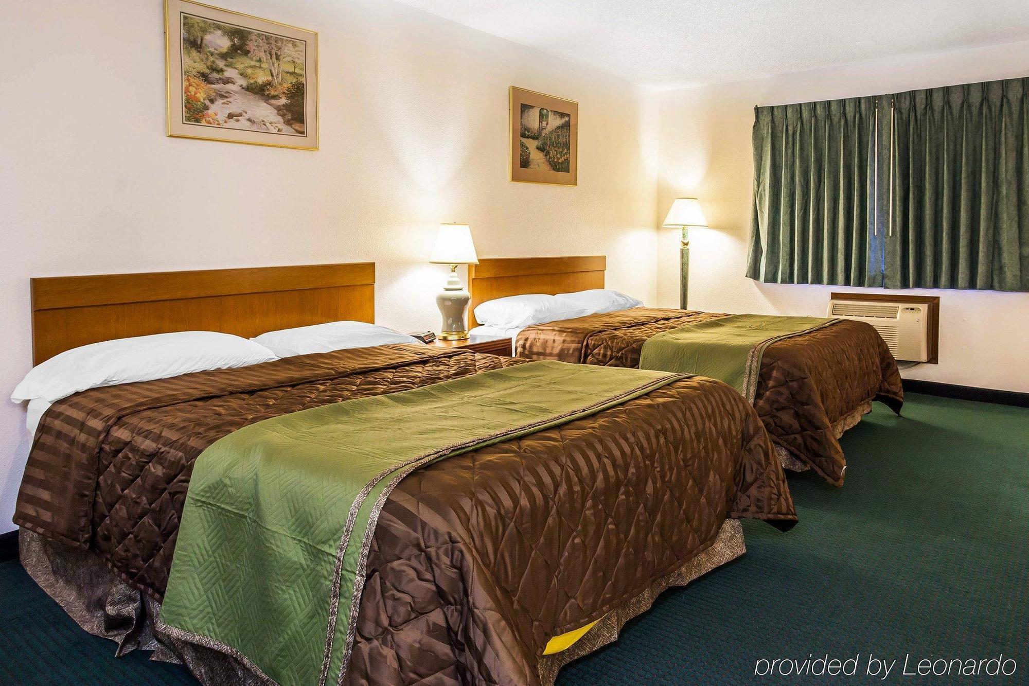 Econolodge Everett Exteriör bild